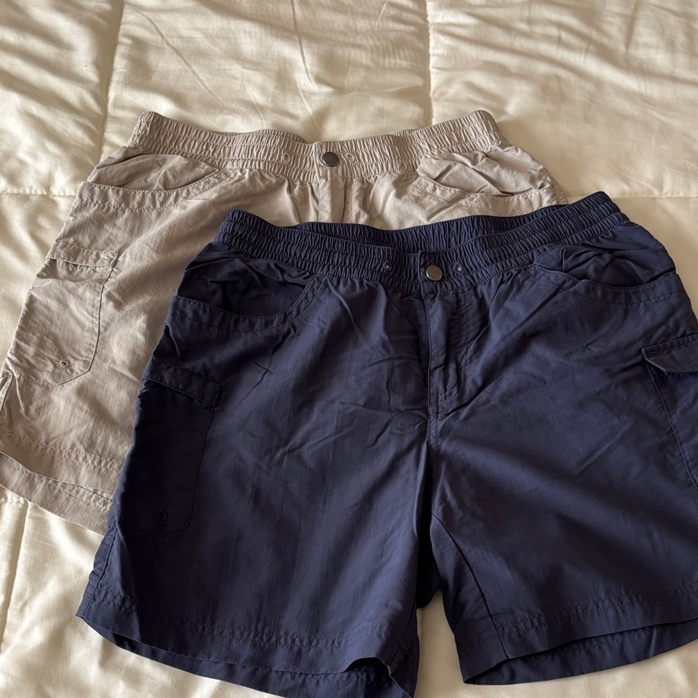 Columbia Cargo Shorts in Navy and Tan